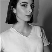 Sono una ragazza neodiplomata disponibile per ripetizioni provati di matematica , inglese e italiano